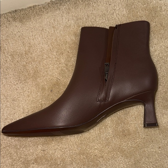 NIB Naturalizer Deesha Chocolate Brown Ankle Booties size 9.5 - Picture 10 of 13